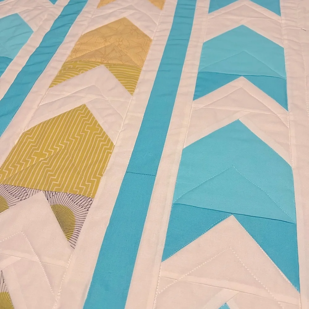 NWT handmade quilt white blue yellow arrows